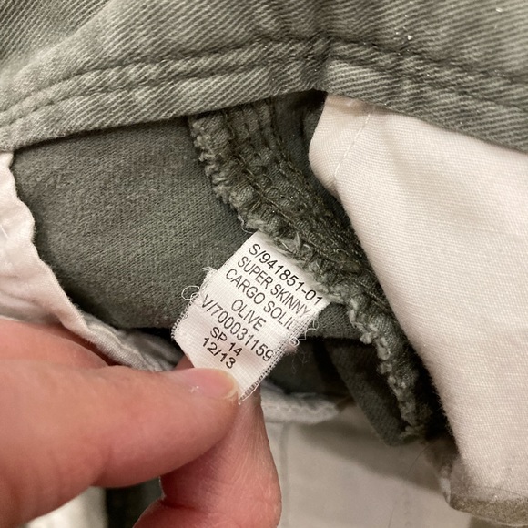 Gap Super Skinny Khakis - Picture 8 of 9